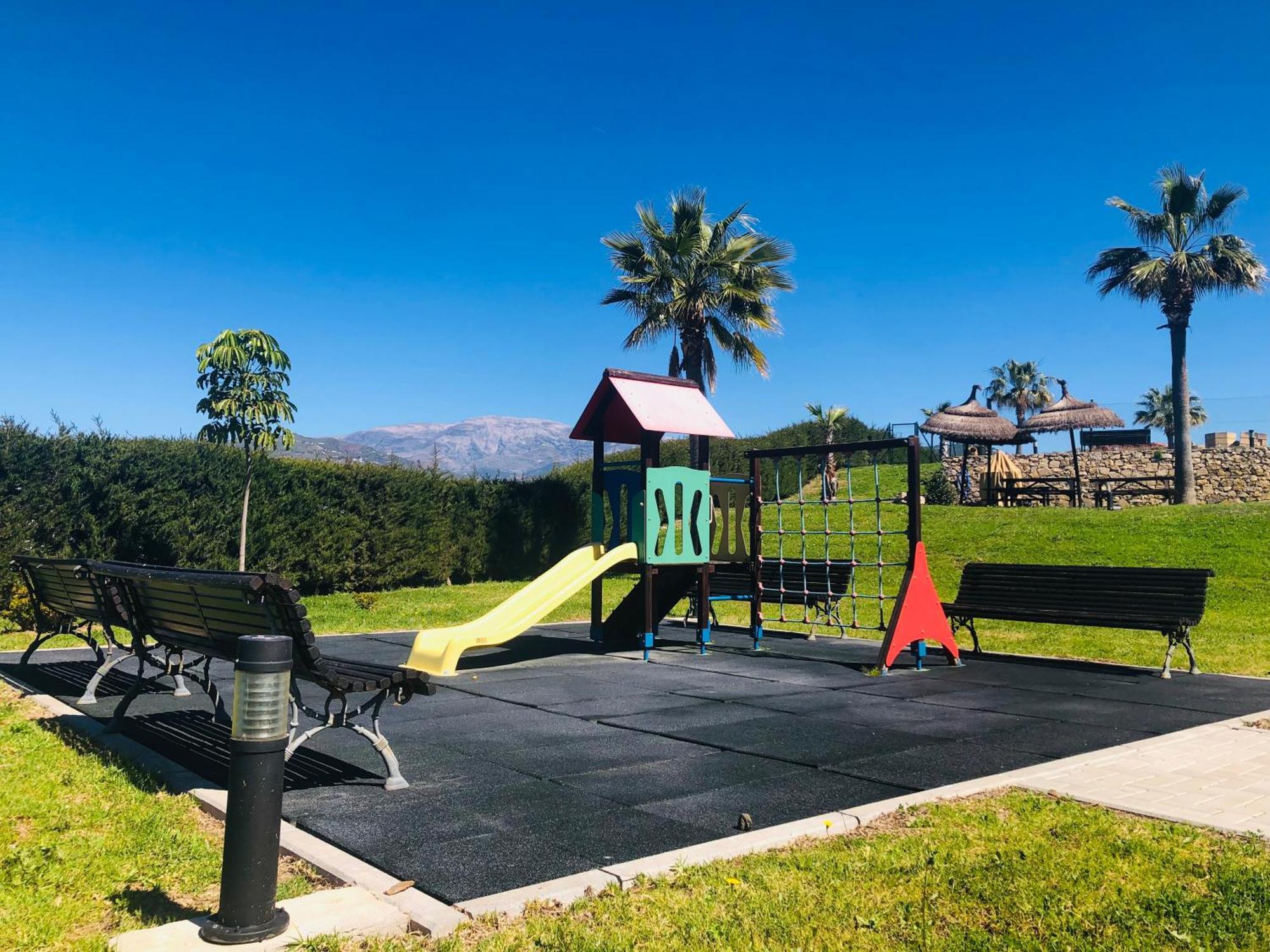 Casa Lozano Golf And Beach Caleta De Velez Bagian luar foto
